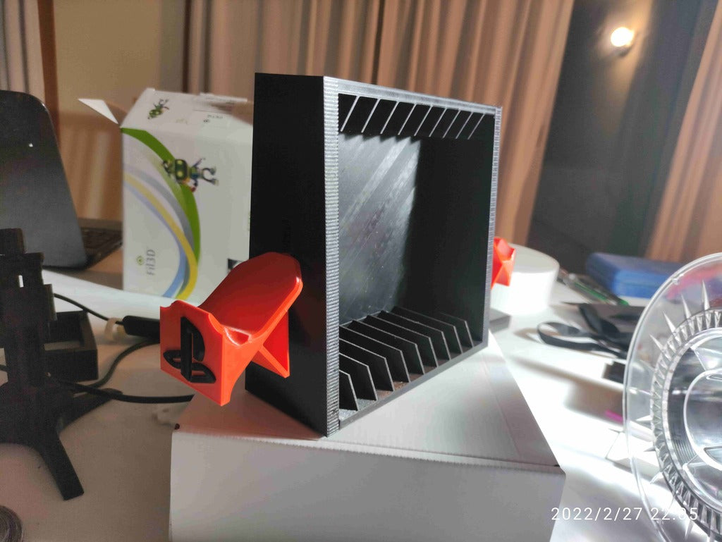 Ράφι παιχνιδιών Playstation 4 με υποστήριξη προσαρμοστικού χειριστηρίου
