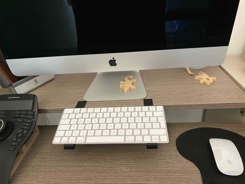 Ρυθμιζόμενο Universal Stand για πληκτρολόγιο Apple