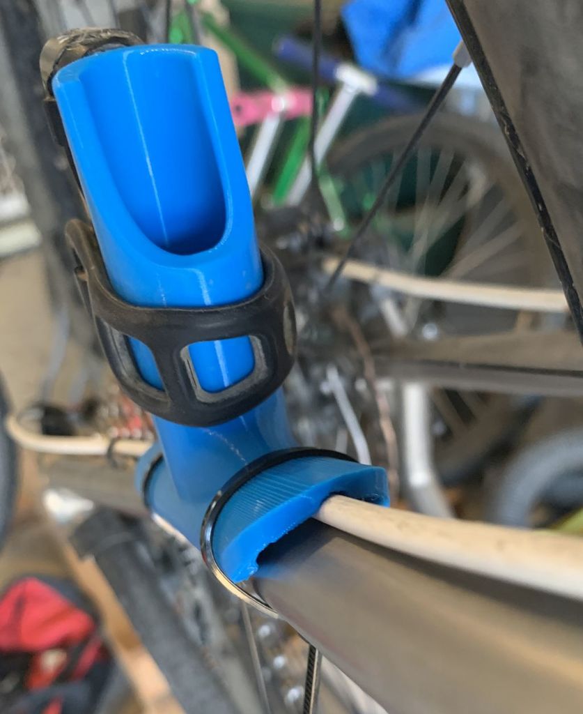 Ασφαλής θήκη φωτός ποδηλάτου για πίσω αλυσιδωτή βάση