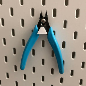 Πρακτική θήκη για Wire Snips για πλακέτα τοίχου IKEA Skadis