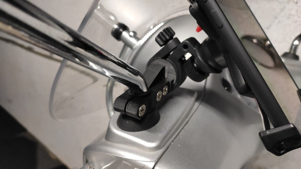Προσαρμογέας βάσης τηλεφώνου για Vespa GTS