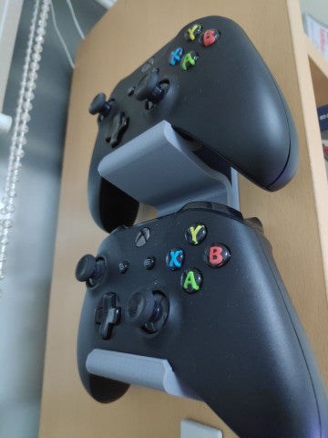 Διπλή βάση τοίχου για χειριστήριο Xbox One
