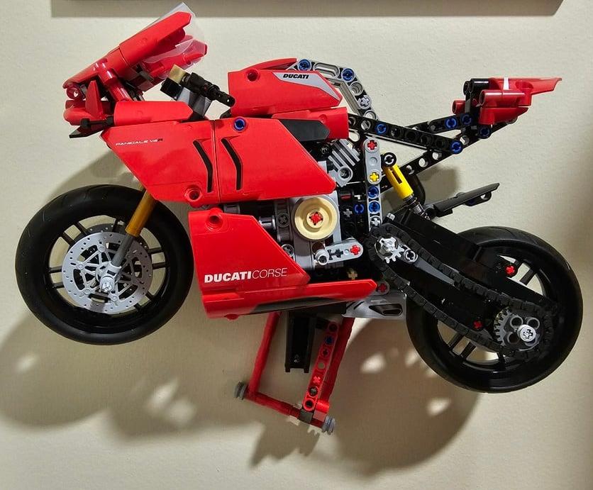 Βάση τοίχου για Lego Technic Ducati Panigale