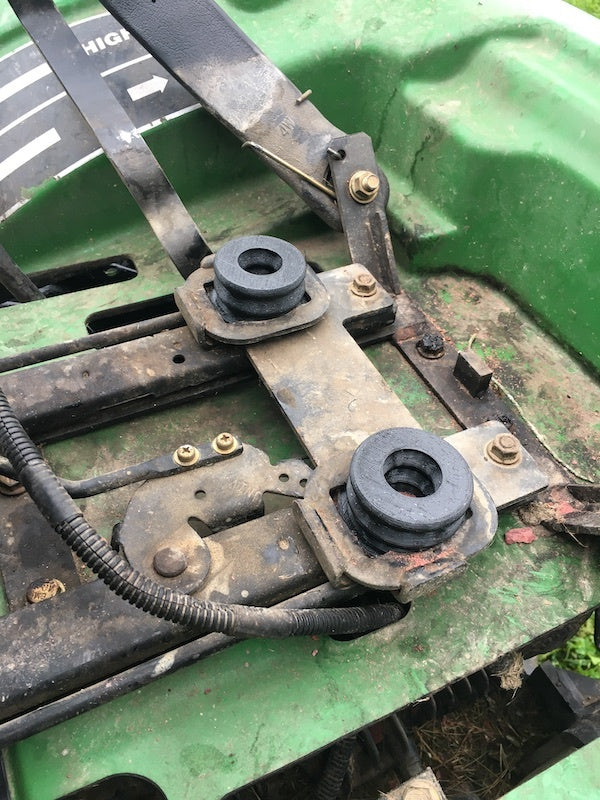 Ελατήριο καθίσματος τρακτέρ John Deere – Ανταλλακτικό για άνεση οδήγησης