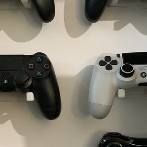 Καθολική βάση ελεγκτή για PlayStation, Xbox και Nintendo Switch