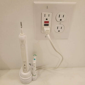 Επιτοίχια βάση Oral B για φορτιστή οδοντόβουρτσας με διαχείριση καλωδίων