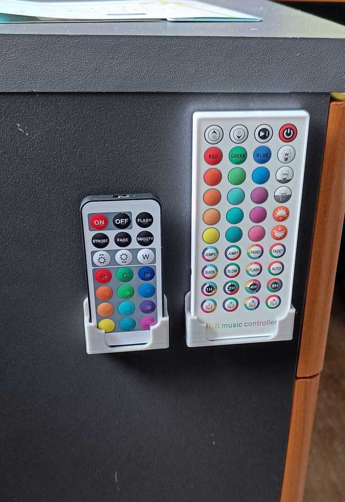 RGB LED Remote Control Holder Remix για οπές 3 x 7 και 4 x 10