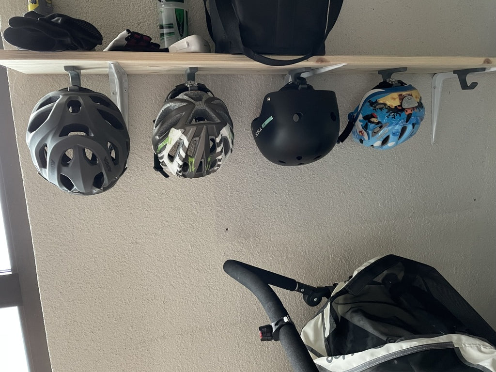 Vægmonteret Cykelhjelm Holder - Universel Design