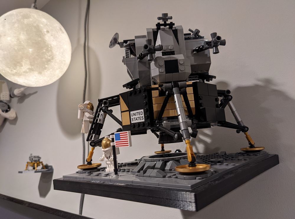 Vægmontering til Lego NASA Apollo 11 Lunar Lander (10266)