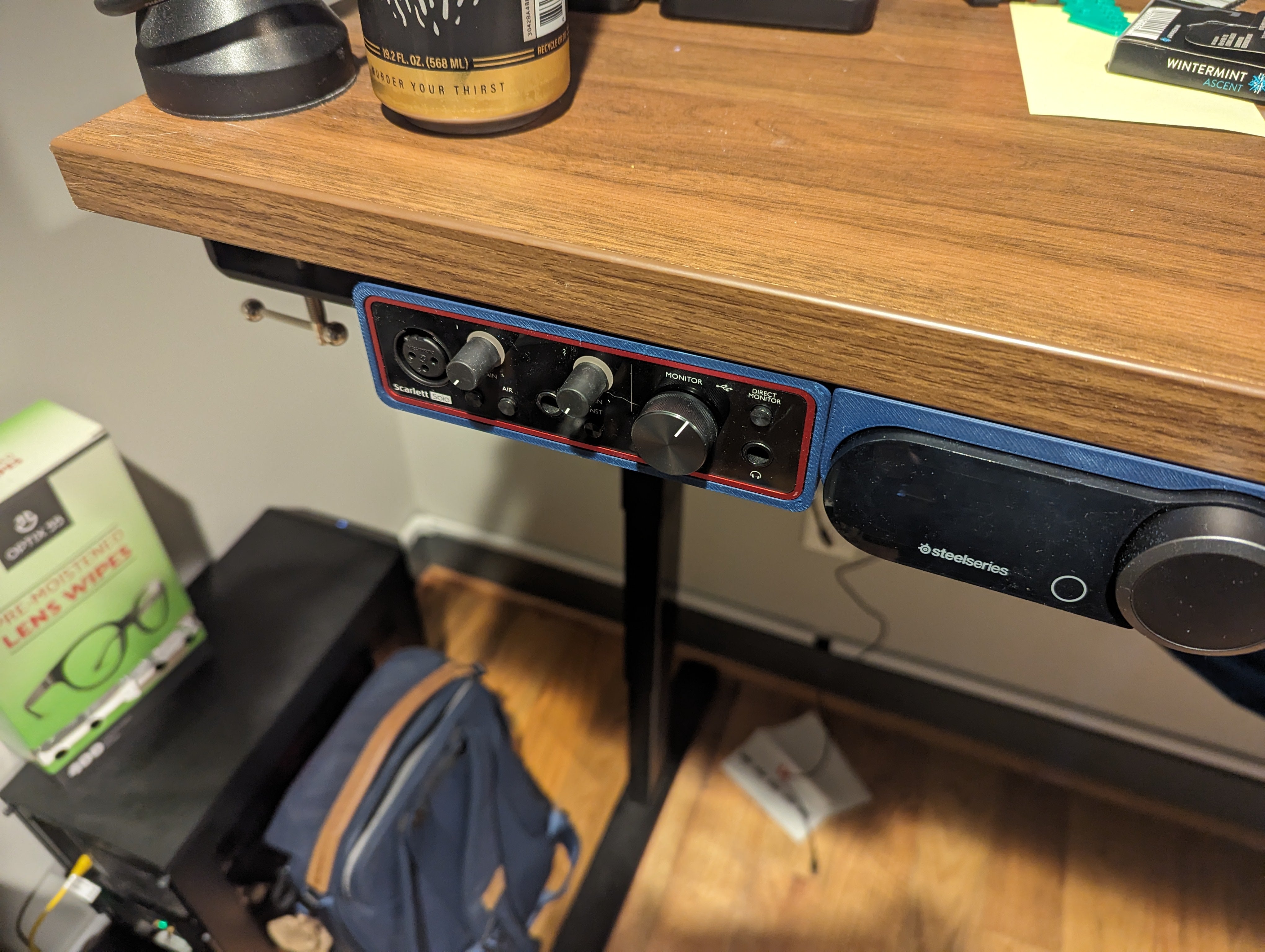 Επιτραπέζια βάση Focusrite Scarlett Solo