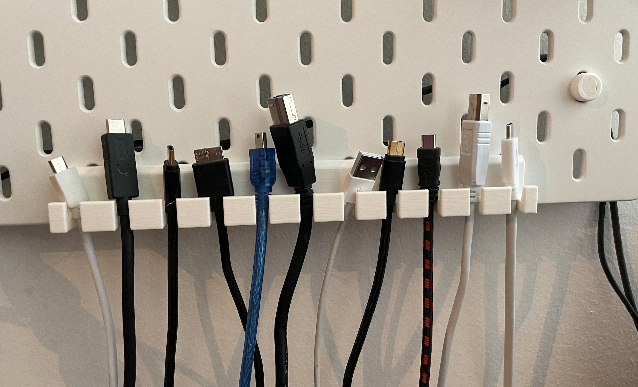 Skadis USB Θήκη καλωδίου