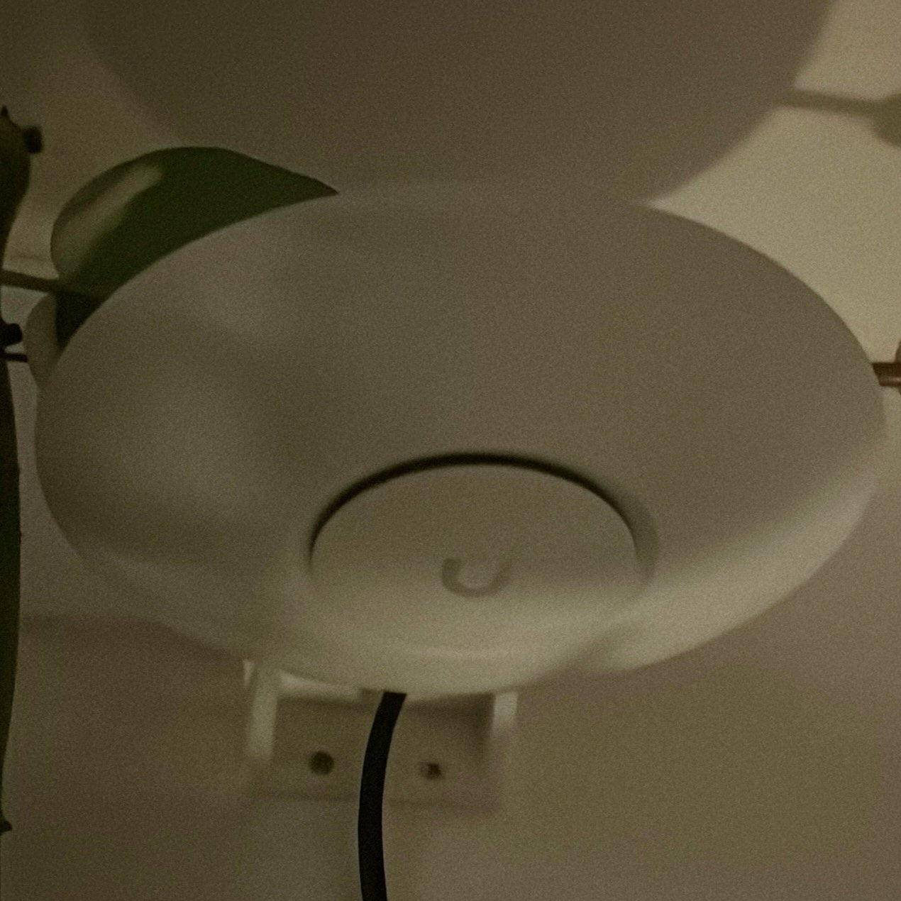 Ubiquiti Unifi U6+ τοίχου