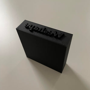 Sort stempel med tekst