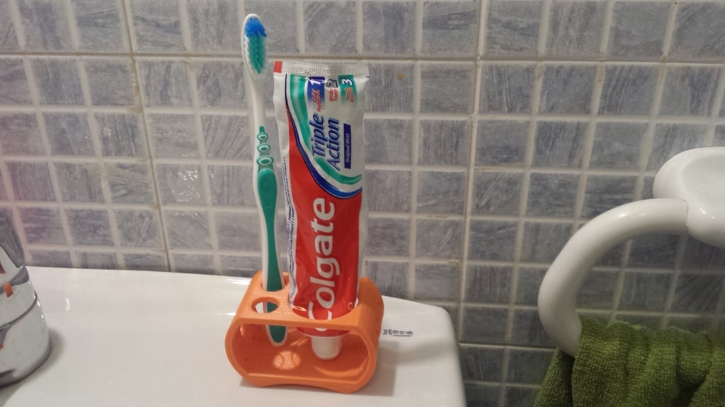 Αξεσουάρ μπάνιου: Θήκη οδοντόβουρτσας και οδοντόκρεμας
