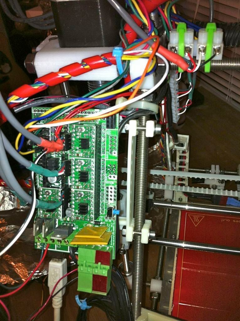Βάση Arduino (RAMPS) για Prusa / Mendel με οπές αξεσουάρ