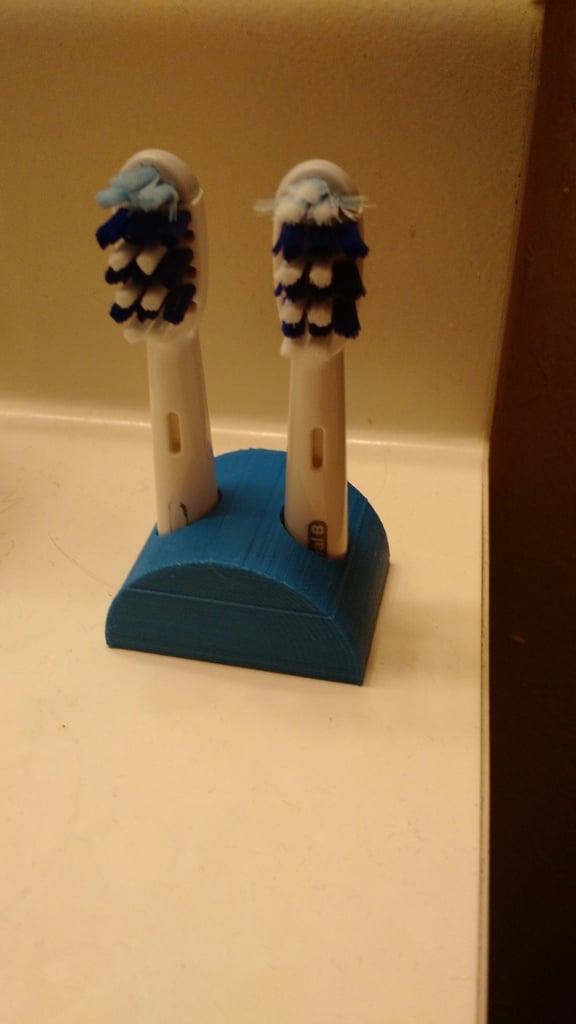 Οδοντόβουρτσα Oral B για το μπάνιο