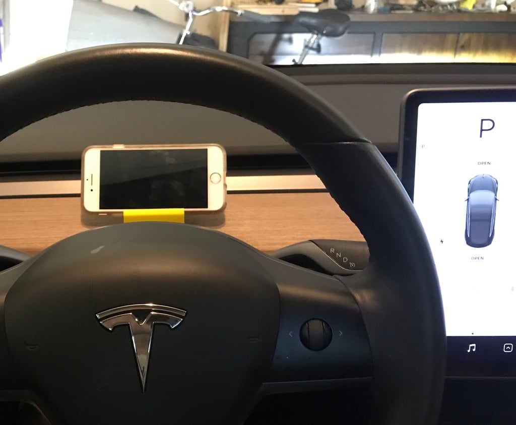 Θήκη τηλεφώνου με κλιπ βαλβίδας Tesla Model 3