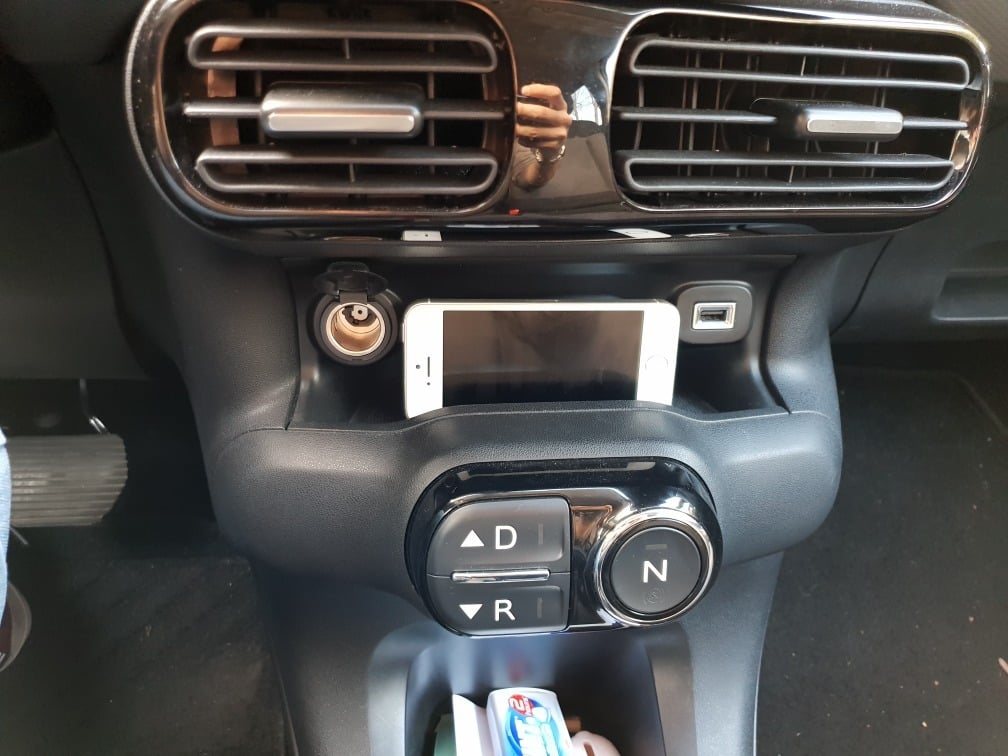 Απλή βάση τηλεφώνου για το αυτοκίνητο Citroen Cactus C4
