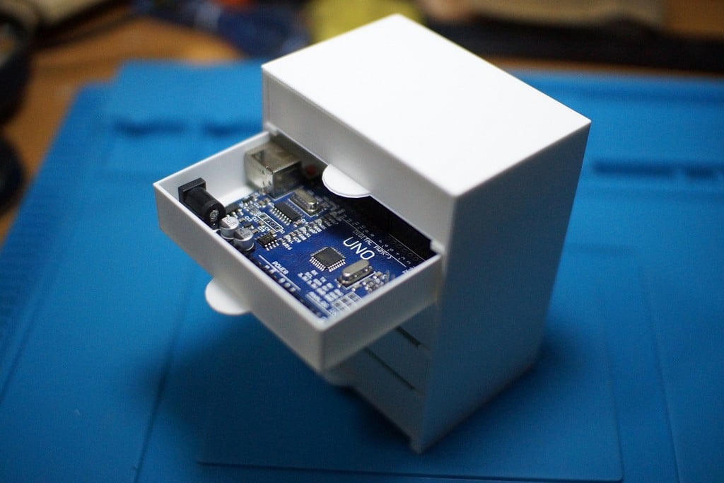 Μίνι συρτάρι Underdesk για Arduino Mega και Uno