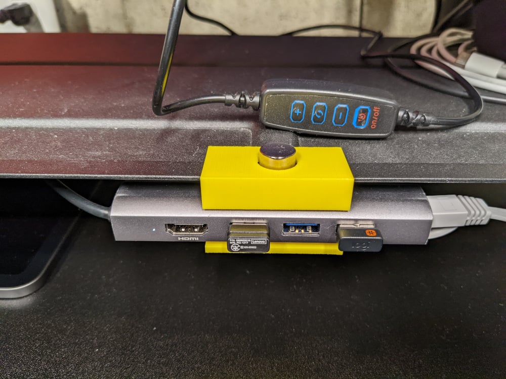 Anker Premium USB-C Hub Riser Clip με μαγνήτη