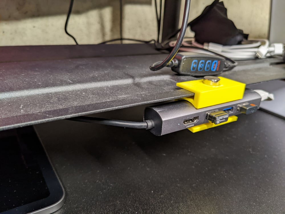 Anker Premium USB-C Hub Riser Clip με μαγνήτη