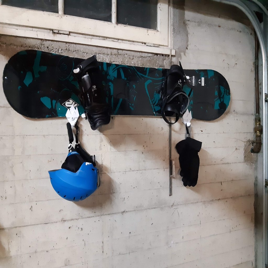 MOUNTain - Στήριγμα τοίχου για Snowboard