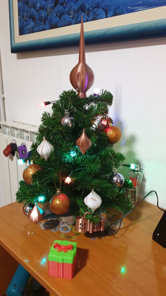 Τοπ για χριστουγεννιάτικο δέντρο με χριστουγεννιάτικες μπάλες