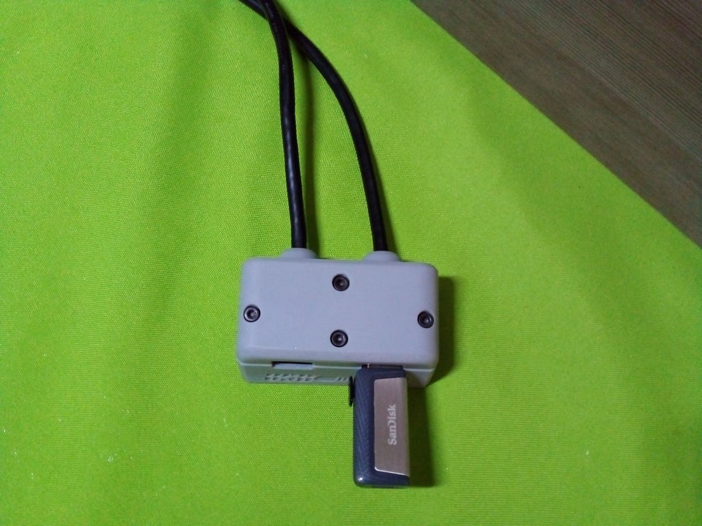 Στήριγμα/Οργανιστή για καλώδια επέκτασης Ugreen USB 3.0