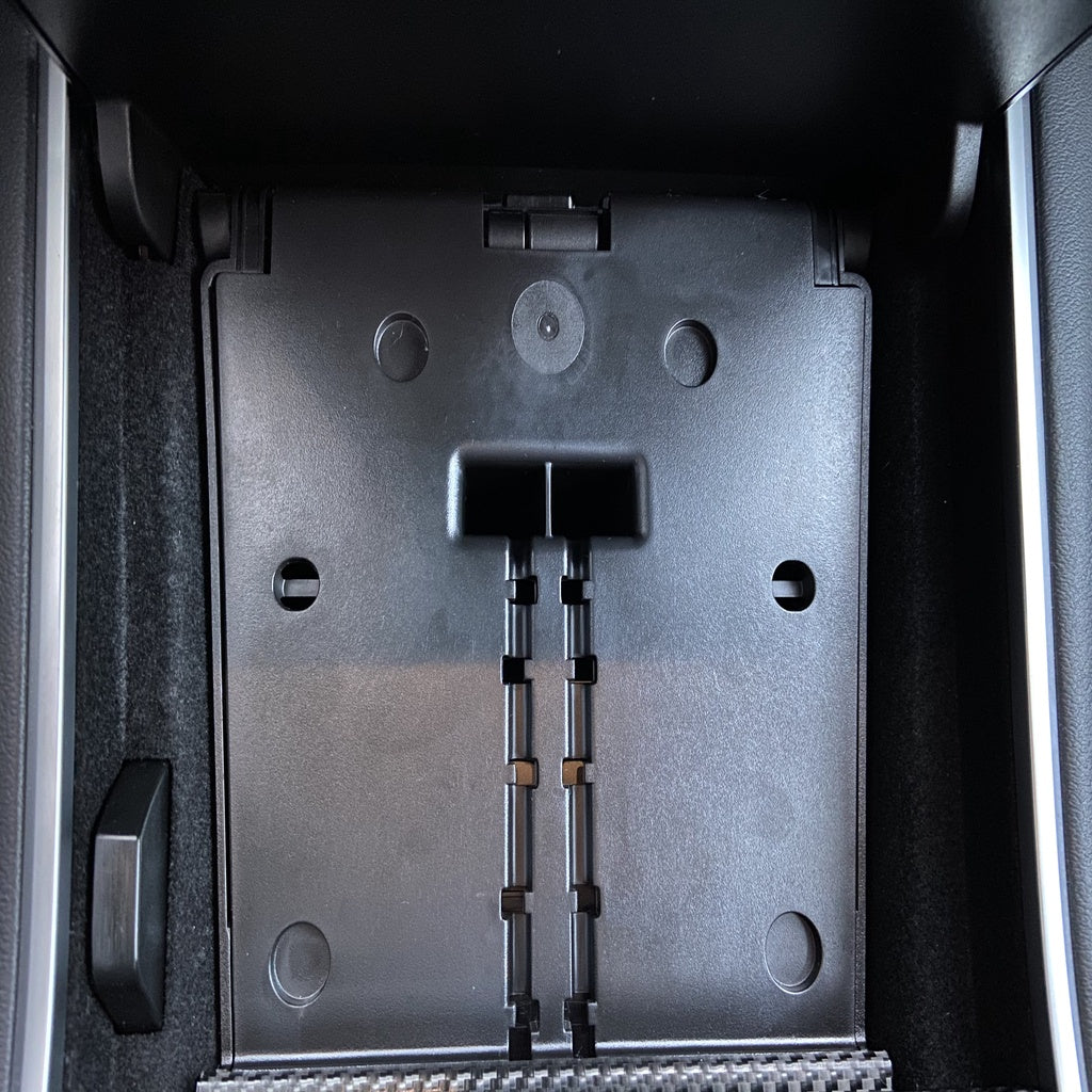 Ασύρματος φορτιστής για Tesla Model 3 βασισμένος σε φθηνό φορτιστή Ikea