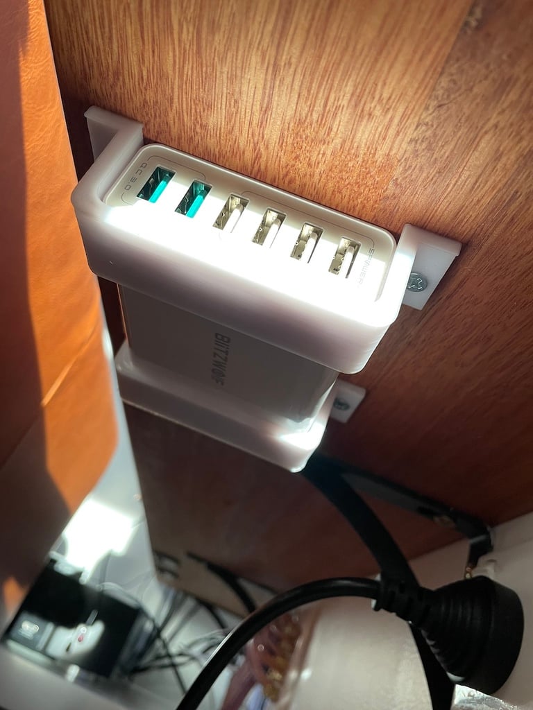 Μονάδα φορτιστή USB BlitzWolf για τοποθέτηση κάτω από το γραφείο