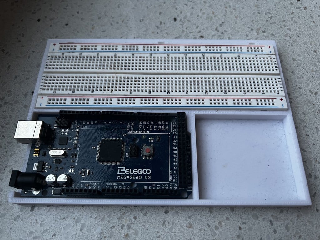 Στήριγμα Arduino Mega 2560 με breadboard